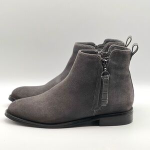 Blondo Loulou Waterproof Suede Ankle Boots 1" Heel Charcoal Grey Women's Size 7W